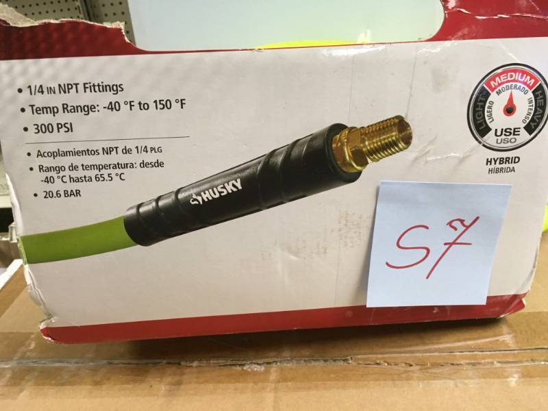 Husky 38 in. x 100 ft. Hybrid Air Hose open box in good condition