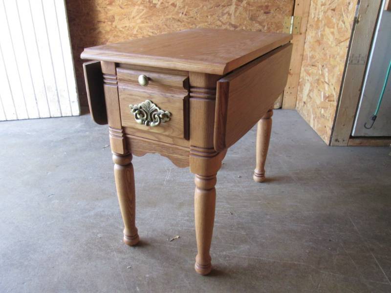 lot 6 image: End Table with Fold Down Sides and ...