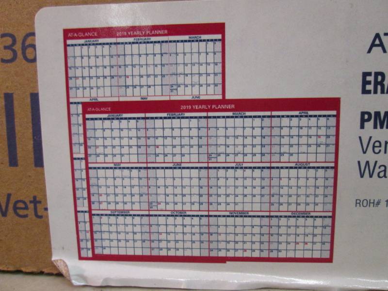 lot 33 image: Lot of 2 At-A-Glance Two-Sided 2019...
