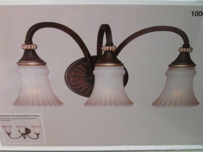 lot 63 image: Hampton Bay Reims 3-Light Berre Wal...