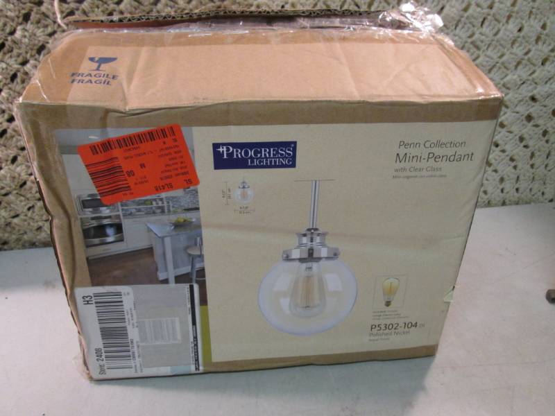 lot 80 image: Progress Lighting Penn Collection 1...