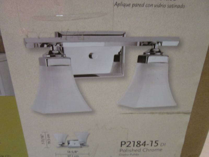lot 82 image: Progress Lighting 14.63 2-Light Po...