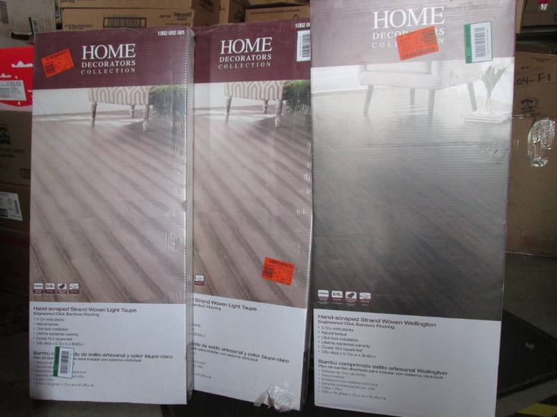 lot 126 image: 3 Cases of Home Decorators Collecti...