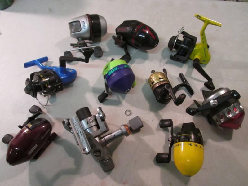 lot 138 image: Lot of 10 Misc Fishing Reels All lo...