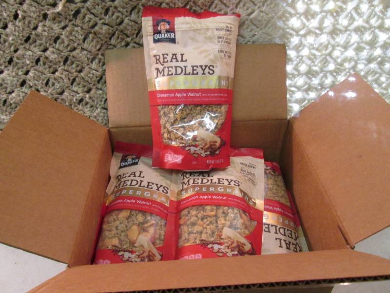 lot 179 image: Case of 6 Bags of Quaker Real Medle...