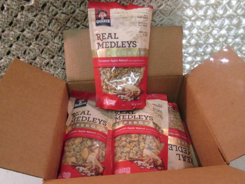 lot 180 image: Case of 6 Bags of Quaker Real Medle...