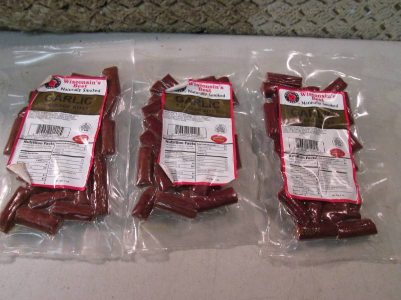 lot 208 image: 3 Packs of Wisconsins Best Naturall...