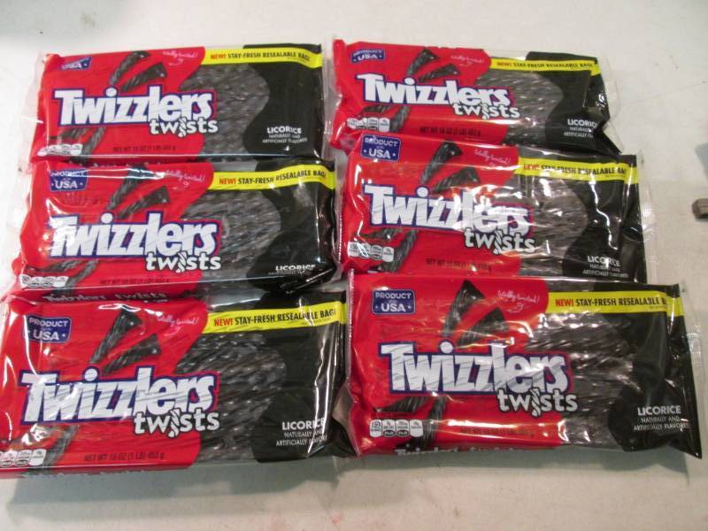 lot 252 image: 6 Packs of Twizzlers Twists Black L...