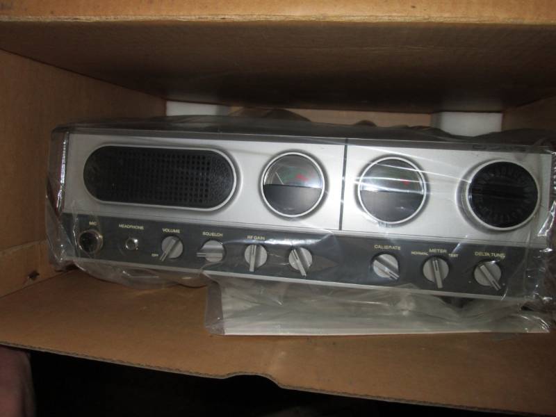 lot 4 image: Brand new Craig 4201 CB Transceiver...