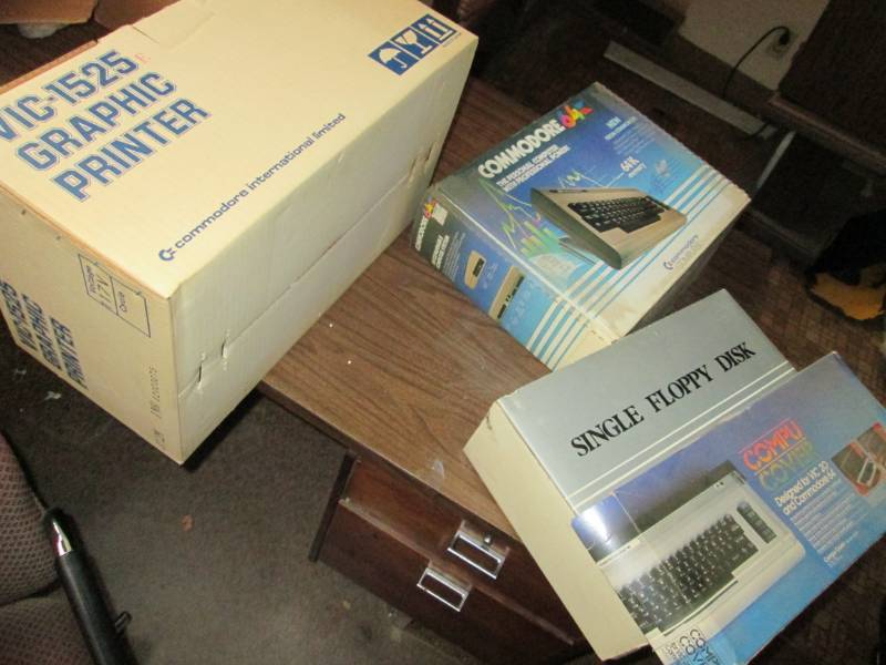 lot 11 image: Vintage Commodore 64 Computer with ...