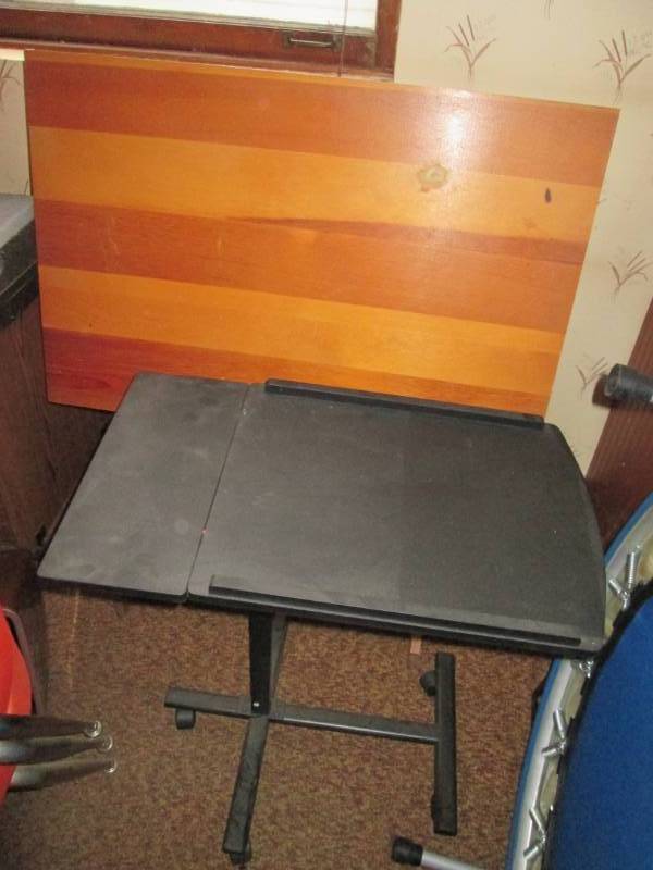 lot 21 image: 2 Drafting tables...