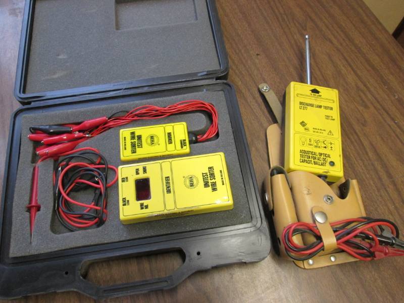 lot 28 image: Multiple wire sorter and discharge ...