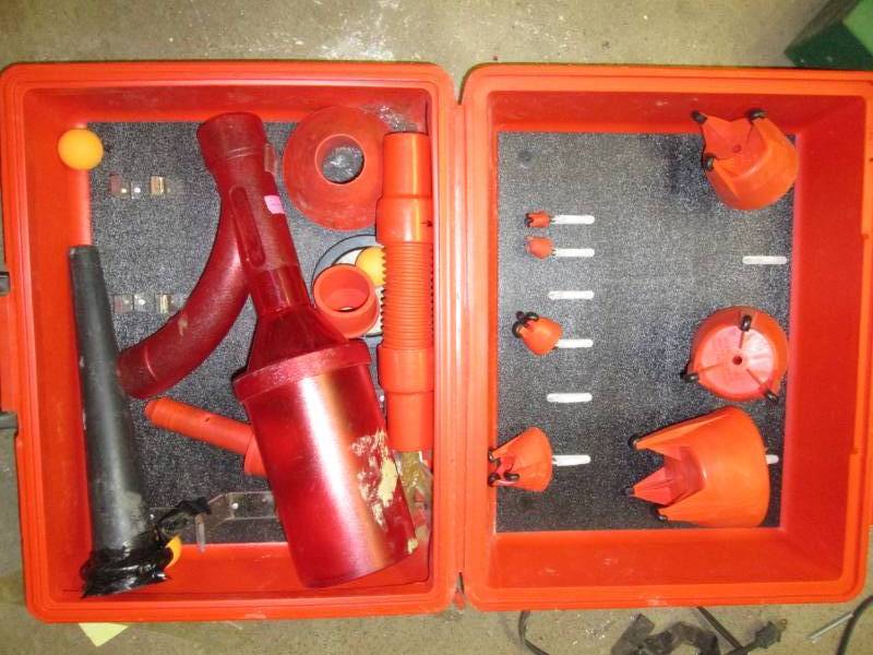 lot 102 image: Blorope conduit fishing unit...