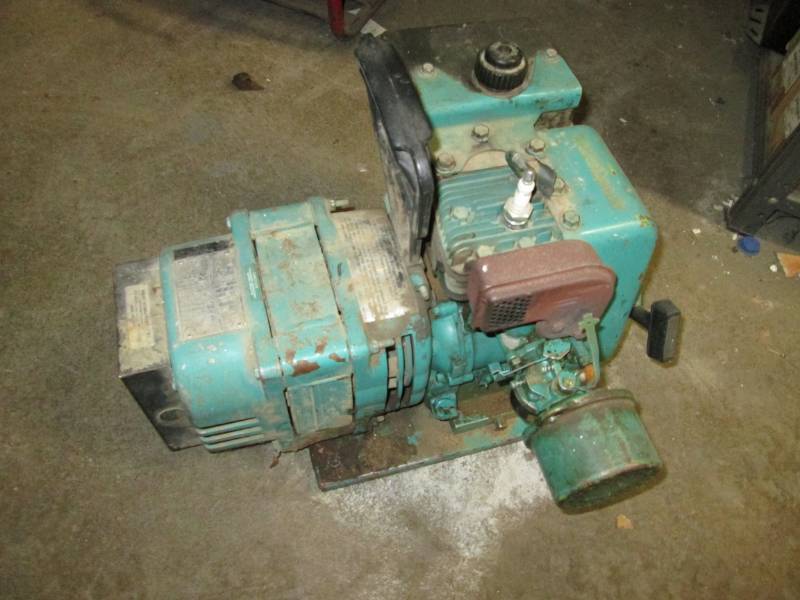 lot 143 image: Electric generator...