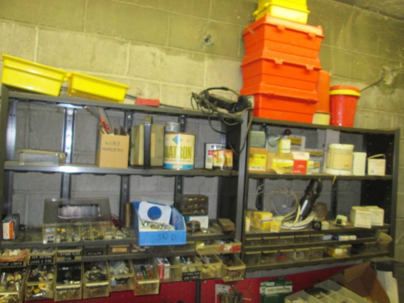 lot 157 image: Entire contents of shelf, lots of e...