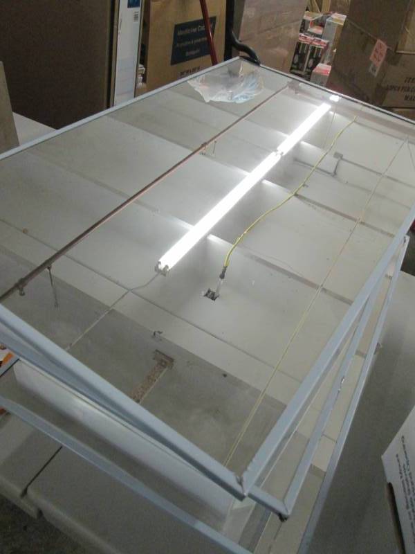 lot 21 image: Out of Box Medicine Cabinet 16x 26 ...