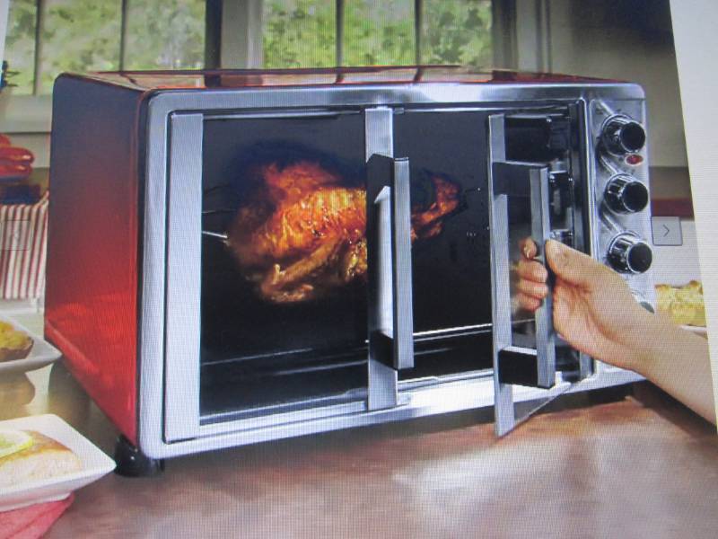 lot 158 image: Double-Door Toaster Oven with Conve...