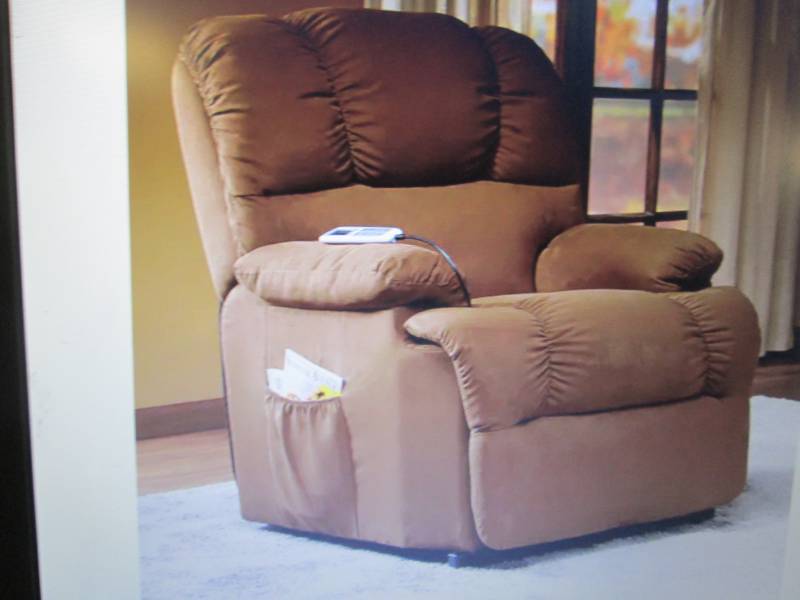 lot 162 image: Lift Chair with Massage open box, u...