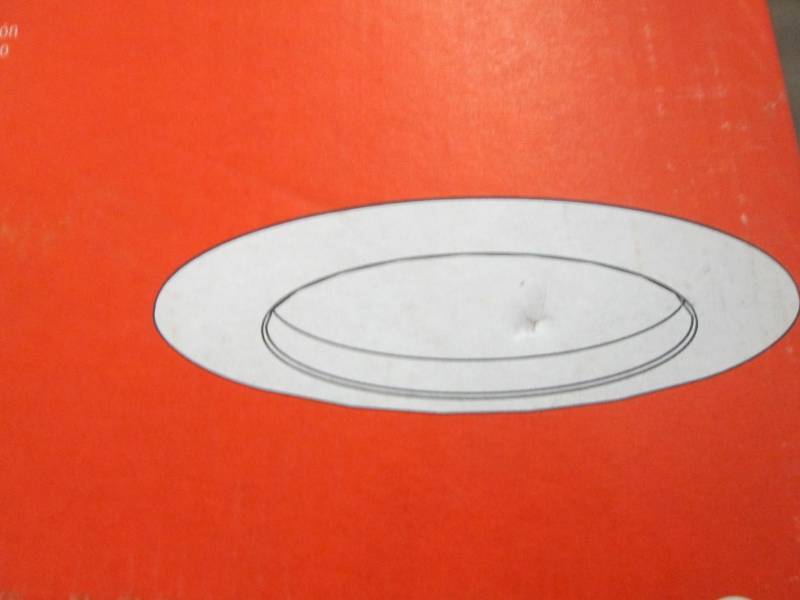 lot 190 image: Commercial Electric 6 inch White Op...