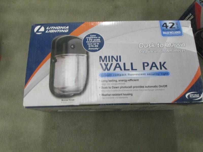 lot 192 image: Lithonia Lighting Dusk-to-Dawn Wall...