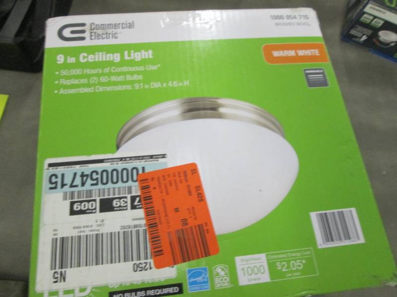lot 266 image: Commercial Electric 9 in. 60-Watt E...