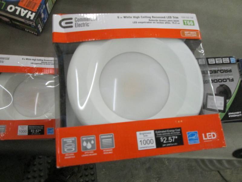 lot 279 image: Lot of 4 Commercial Electric High C...