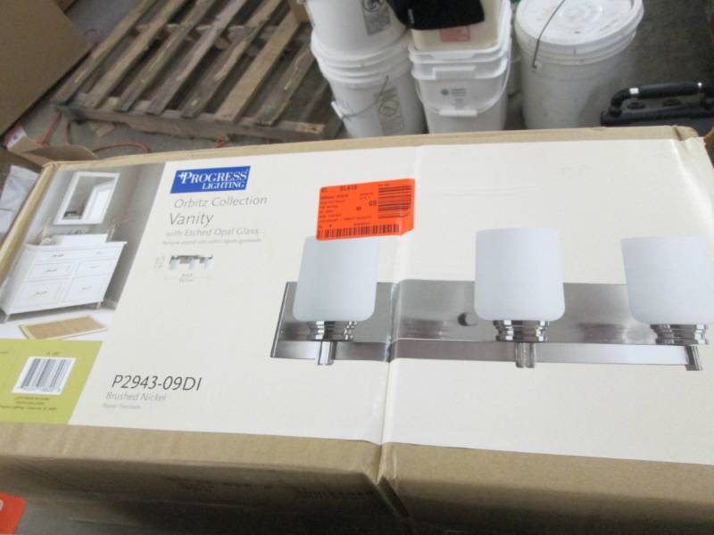lot 322 image: Progress Lighting Orbitz Collection...
