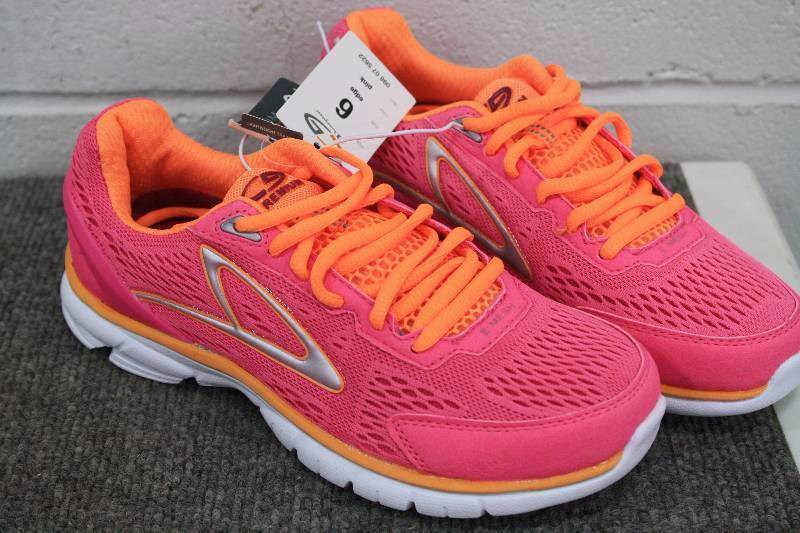 lot 10A image: New Womens Shoes Size 6