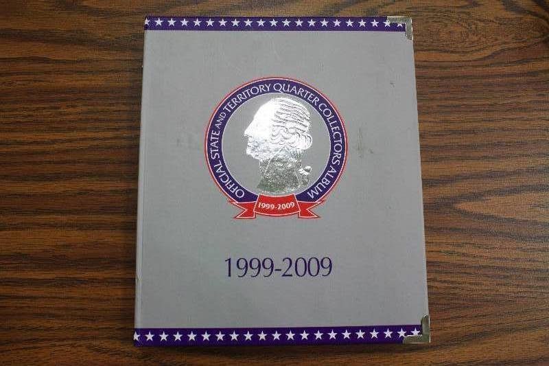 lot 15 image: Collectors Quarter Album - Complete Set - Official State & Territory 1999-2009