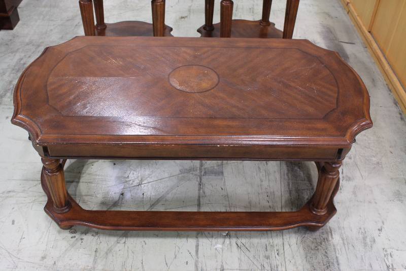 lot 187 image: Center Piece Table  Solid Wood
