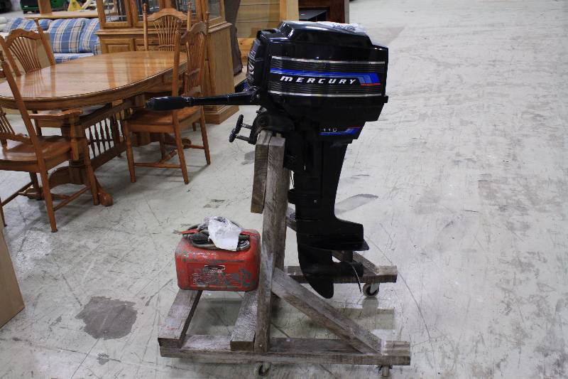 lot 18 image: Mercury 110 9.8HP Boat Motor - Stand - Fuel Tank