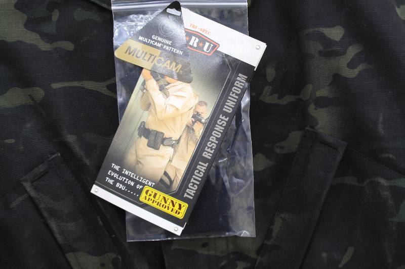 lot 71A image: Tactical Jacket and Uniform  New with Tags - Mens XS-Long