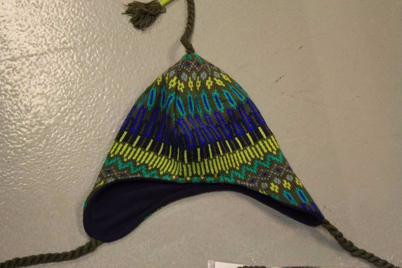 lot 46 image: Peruvian Winter Hats  3 Hats New