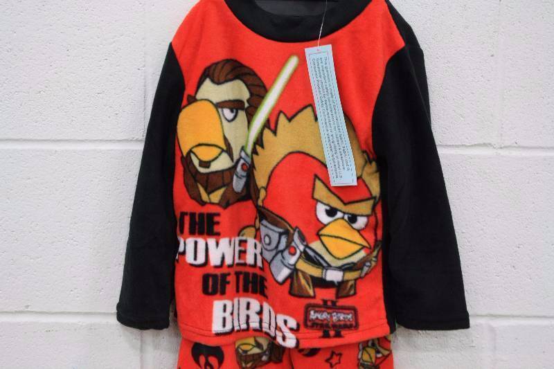 lot 90 image: Angry Birds Size 4 Pajamas  NEW