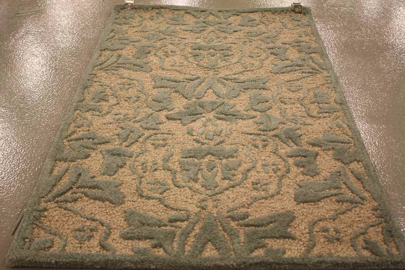 lot 156 image: 4.5ft Placemat Rug (Rug #61)