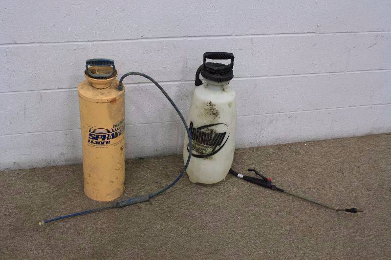 lot 168 image: Sprayers