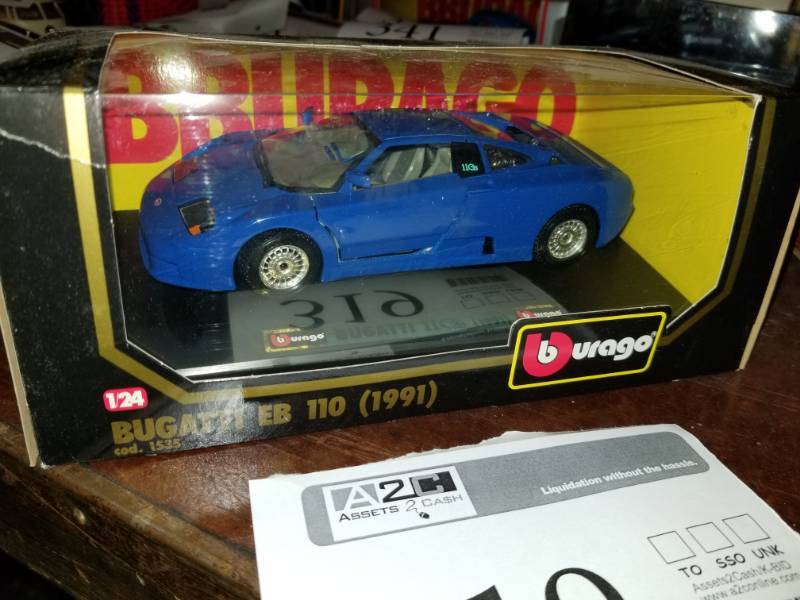 lot 319 image: Bburago 124 Scale Die Cast Metal 1991 Bugatti EB 110
