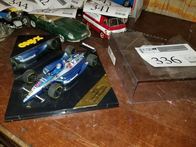 lot 336 image: Mackenzie Lola Scott Goodyear 5012 with Plastic Case