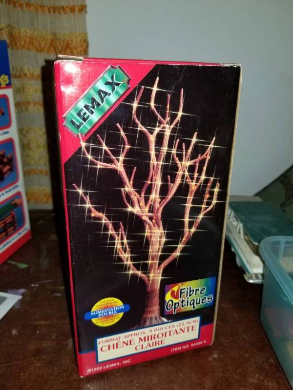 lot 352 image: LeMax Fiber Optic Chene Miroitante Claire Lighted Bare Tree