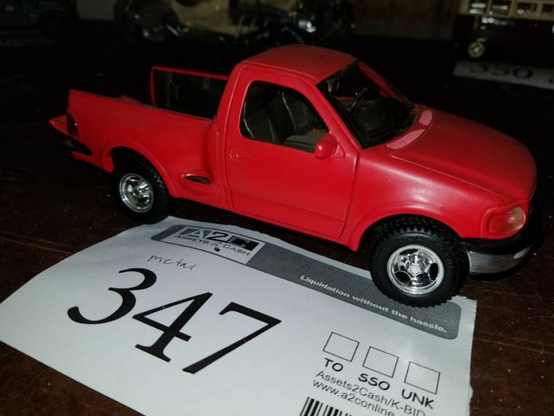 lot 347 image: Maisto 124 Scale Die Cast Metal 1997 Ford F Series