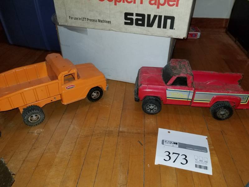 lot 373 image: Tonka Metal Scale Trucks