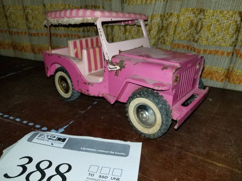 lot 388 image: Metal Scale Tonka Jeep