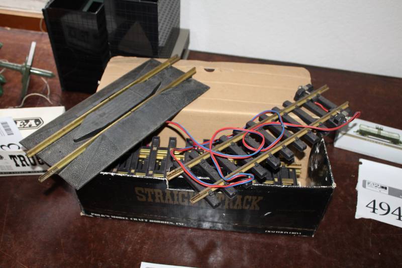 lot 474 image: Polks Model Craft Hobbies Inc. IndoorOutdoor Straight Track