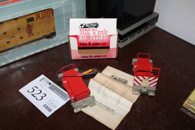lot 523 image: MDC G Scale Products 2000 Series G-Scale Rail Speeder