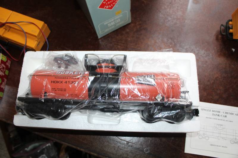 lot 510 image: Polks Model Craft Hobbies Inc. Scale Train Singledome-Chemical Tank Car