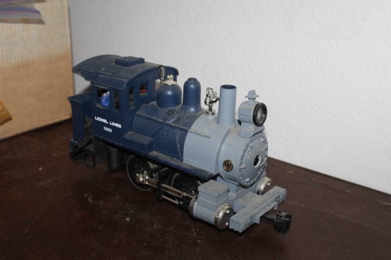 lot 491 image: Scale Train Lionel Lines Locomotive
