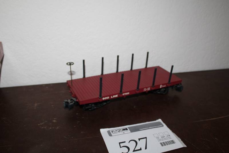 lot 527 image: Soo Line Scale Train Flatbed Car