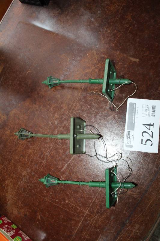 lot 524 image: LGB Scale Model Street Lights