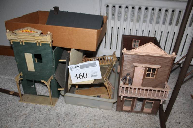 g scale houses