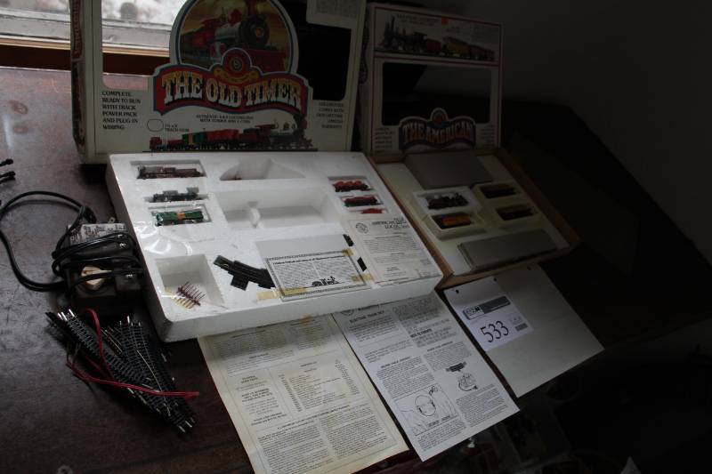 lot 533 image: Bachman N-Scale Train Sets - The American, The Old Timer